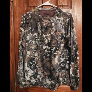 Large Men’s Sitka Shirt